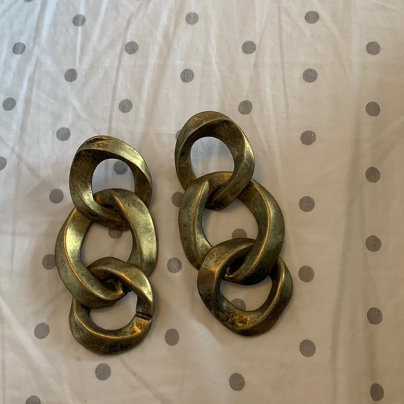 Zara Accessories - ZARA earrings chain